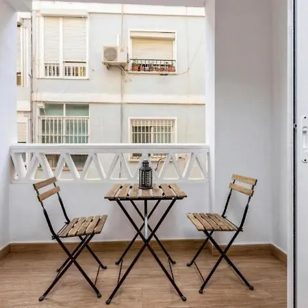 El Palo Apartment *